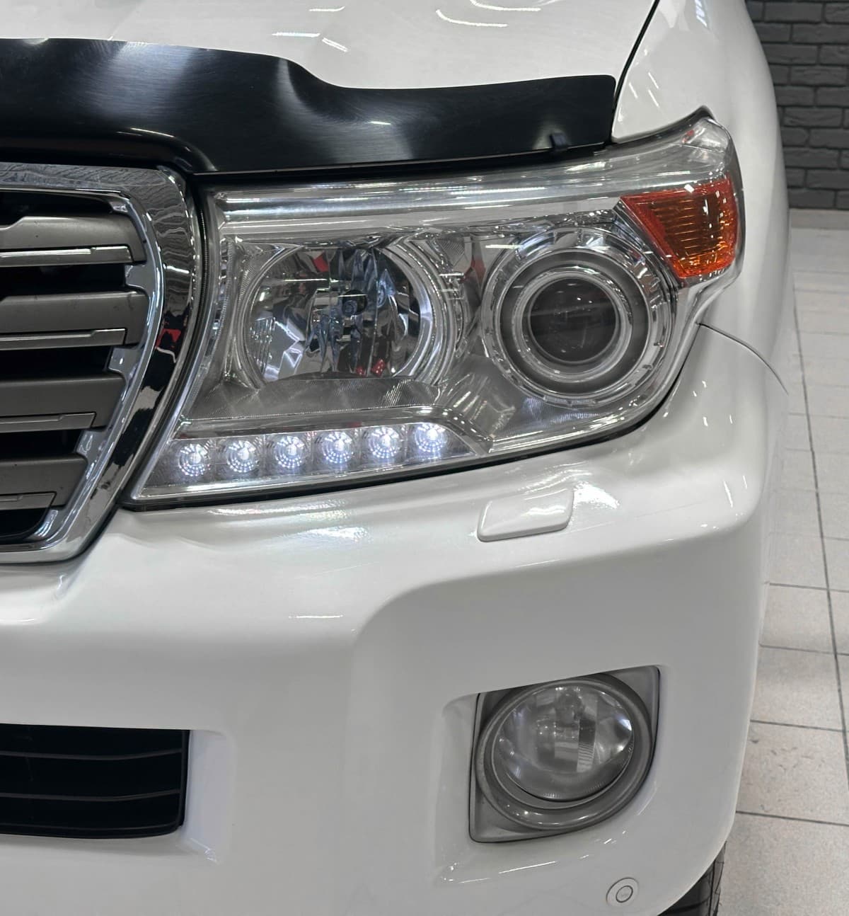 Toyota Land Cruiser - 4
